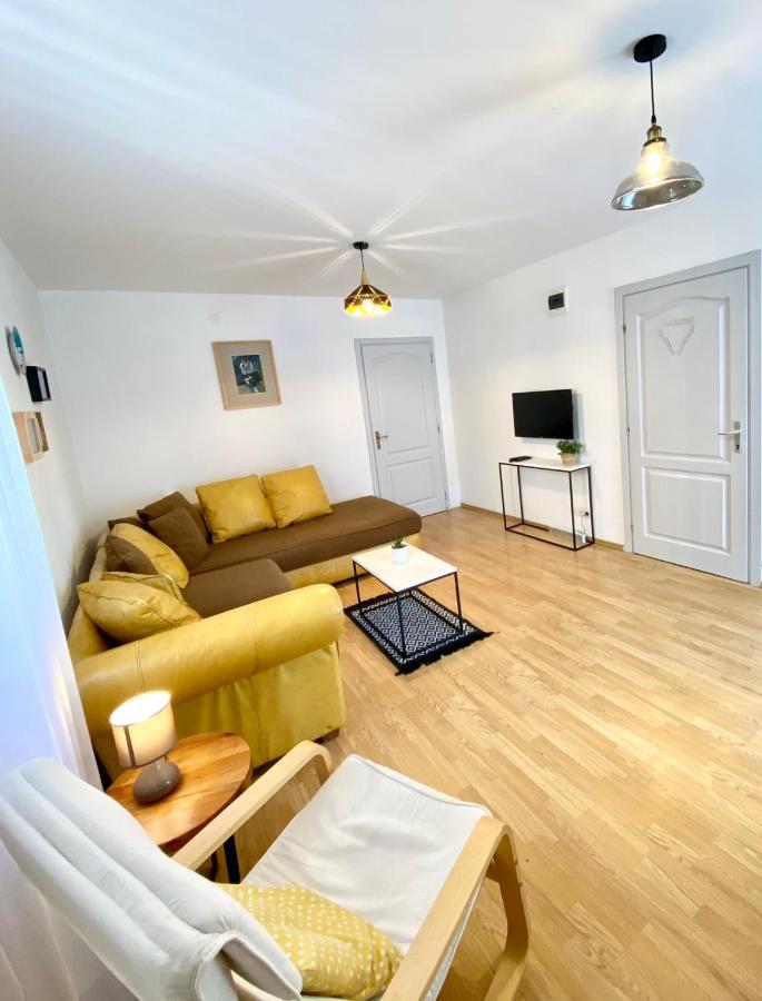 Apartments Rux De Luxe Bar Ngoại thất bức ảnh