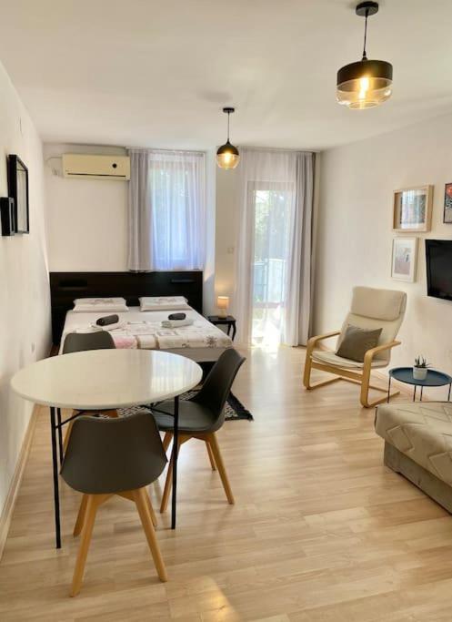 Apartments Rux De Luxe Bar Ngoại thất bức ảnh