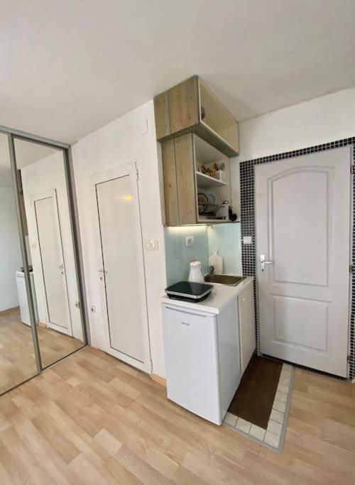 Apartments Rux De Luxe Bar Ngoại thất bức ảnh